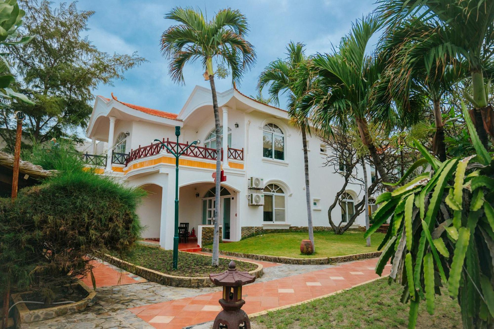 Swiss Village Resort&Spa Mũi Né Exterior foto
