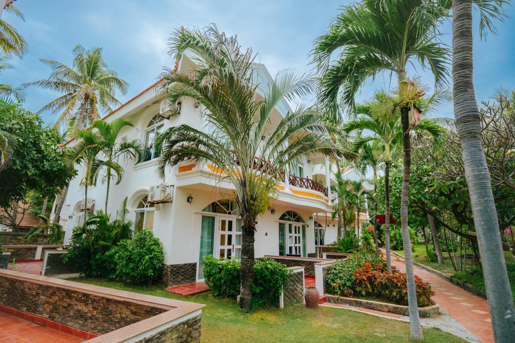 Swiss Village Resort&Spa Mũi Né Exterior foto