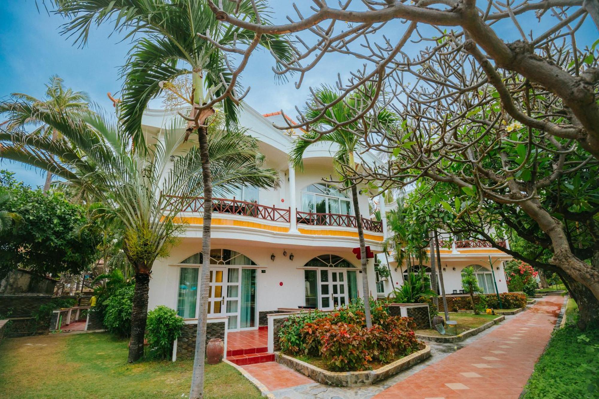 Swiss Village Resort&Spa Mũi Né Exterior foto