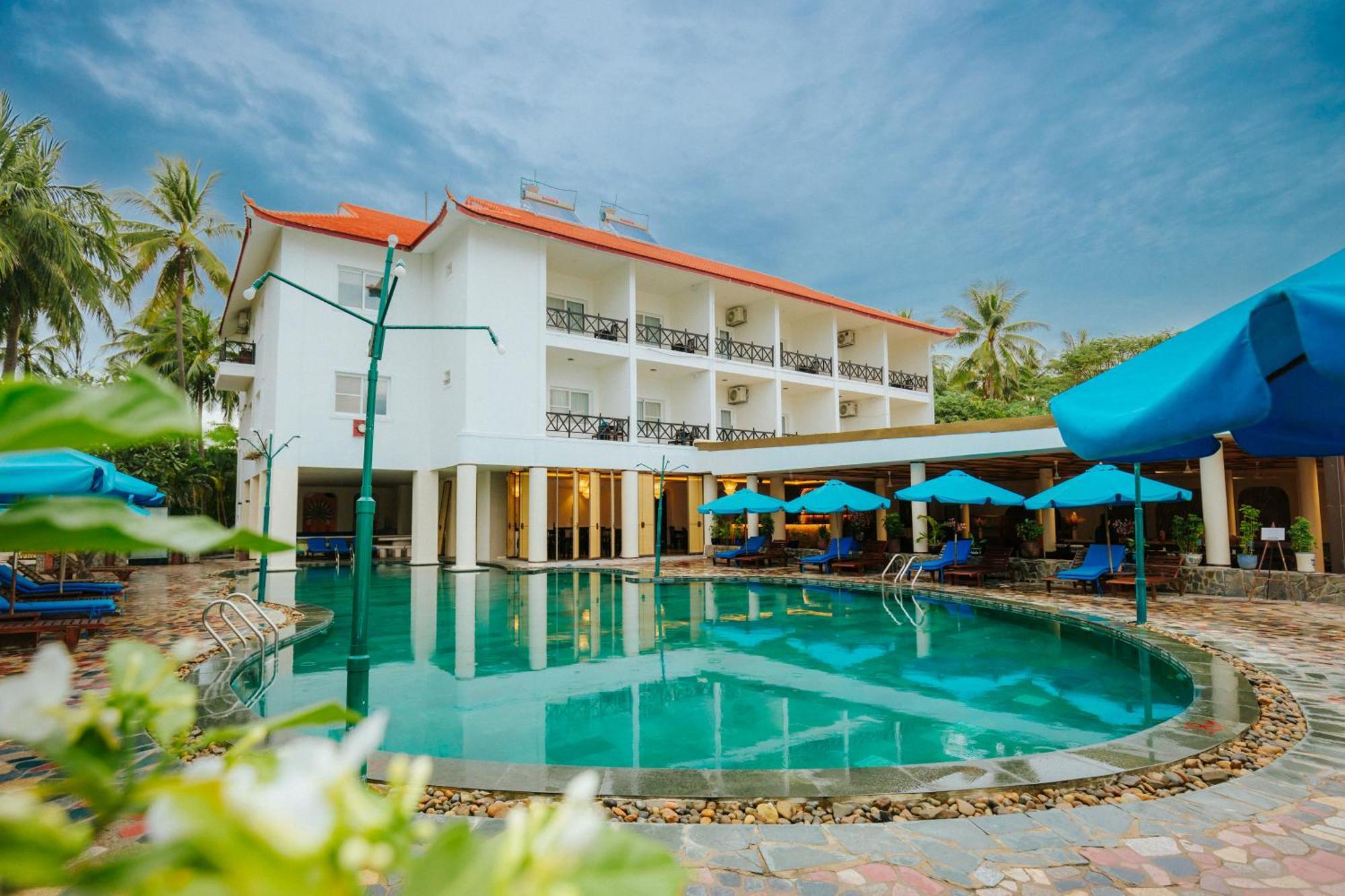 Swiss Village Resort&Spa Mũi Né Exterior foto