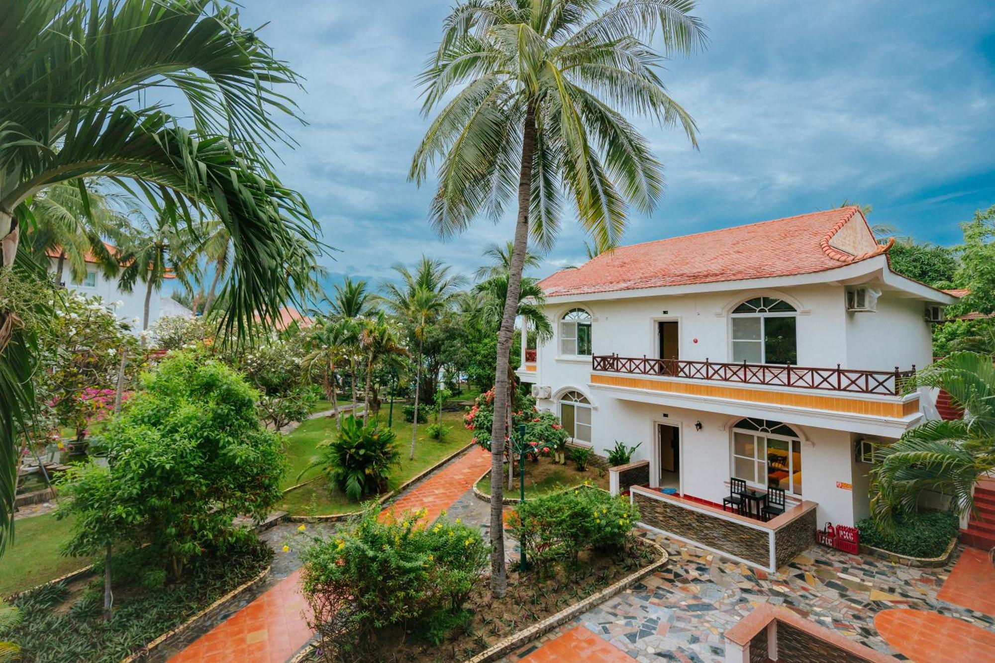 Swiss Village Resort&Spa Mũi Né Exterior foto