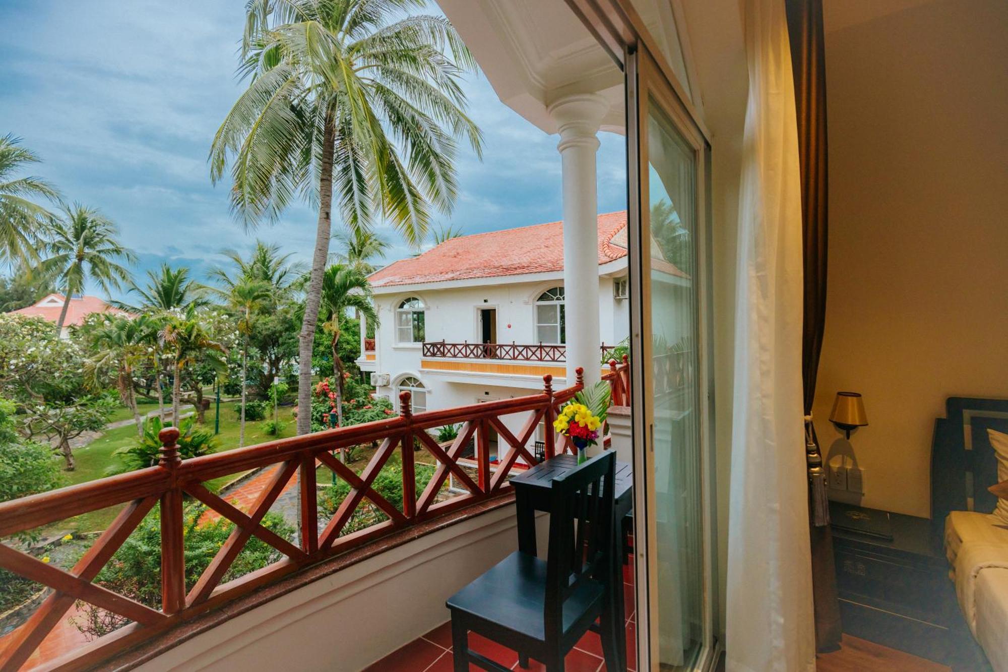 Swiss Village Resort&Spa Mũi Né Exterior foto